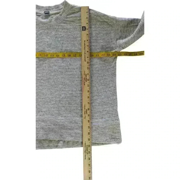 Aerie Women's Long Sleeve Crew Neck Top, Sweatshirt Light Gray, Size Small - Picture 4 of 7